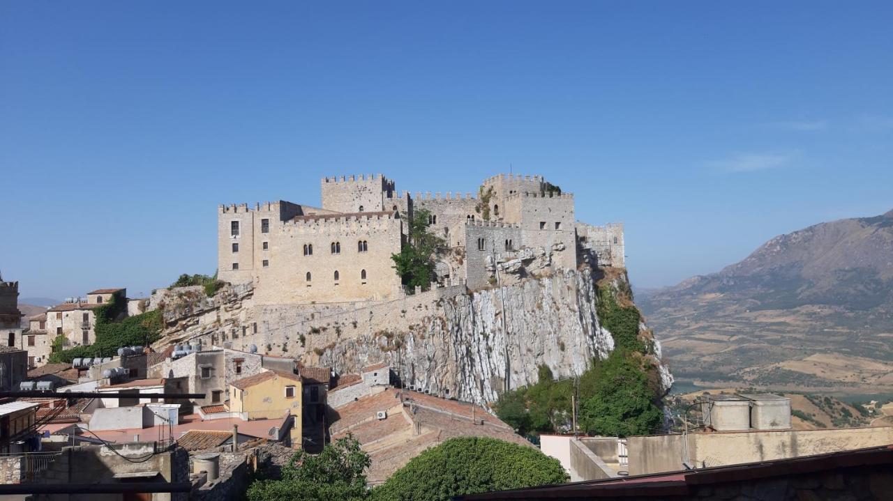 Villa La casa del custode Caccamo Esterno foto
